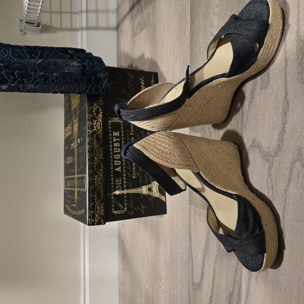 Vince Camuto Pre Loved Elegant Navy Blue Jeans Wedge Sandals